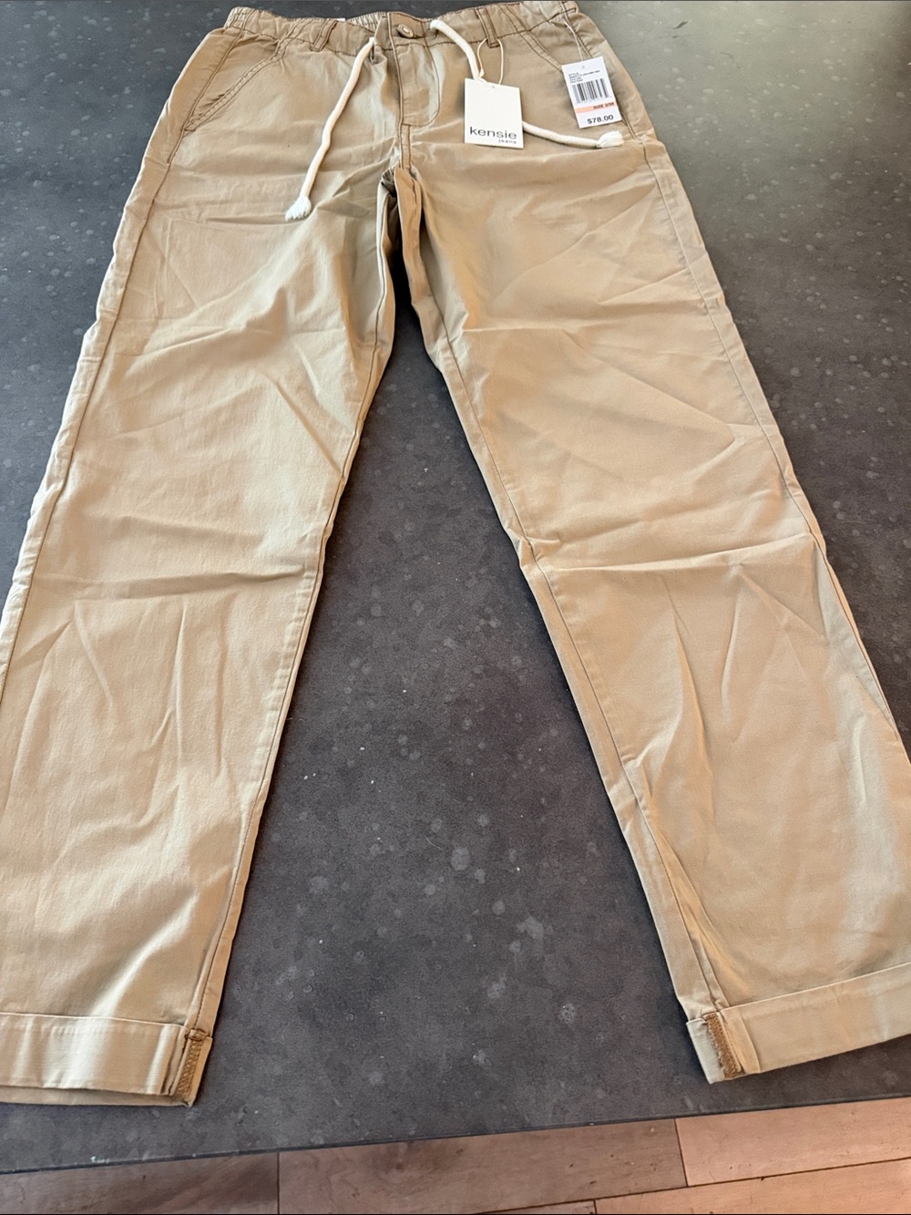 Kensie Women’s Tan Drawstring Ankle Pants Brand new with tags